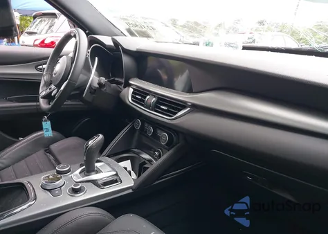 2024 Alfa Romeo Stelvio Veloce Awd из США, поврежденный, VIN ZASPAKBN2R7D74217